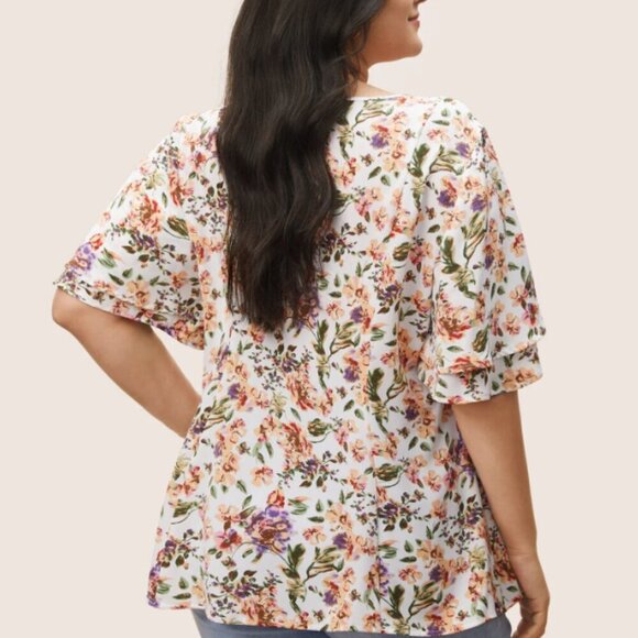 BloomChic Floral Print Tiered Flutter Sleeve Blouse - Picture 2 of 8
